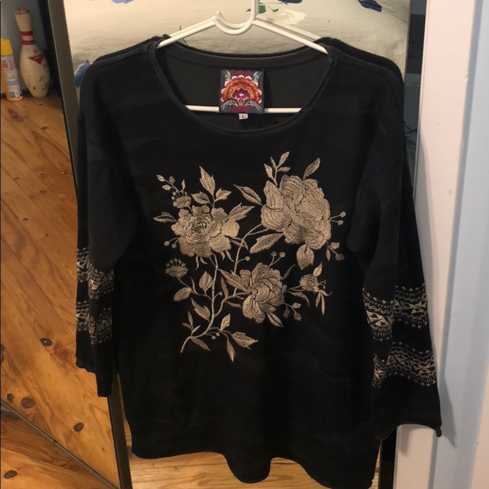 Stylish sweater !